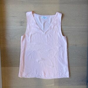BNWOT Aritzia Babaton Murphy Sleeveless V Neck Blouse in Pink